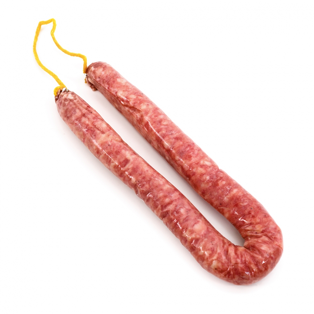 Imagen en la que se ve una ristra de longaniza