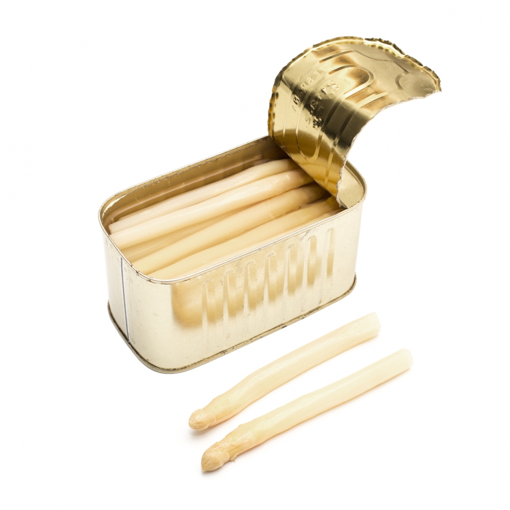 Imagen en la que se ve una lata de espárragos