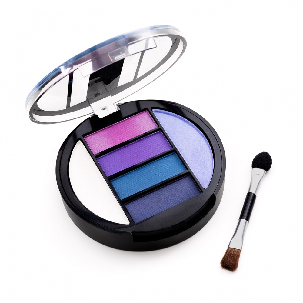 Imagen en la que se ve una paleta de sombra de ojos