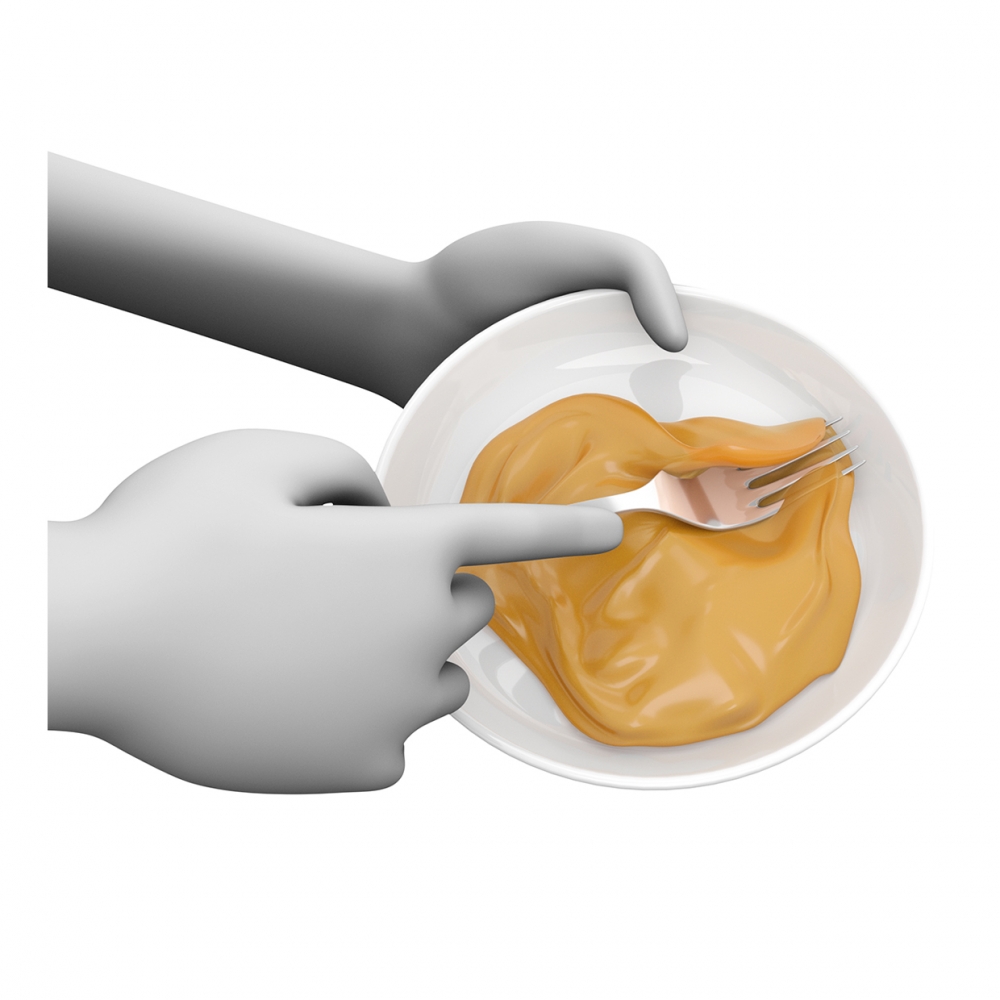 Imagen en la que se ve unas manos batiendo con tenedor