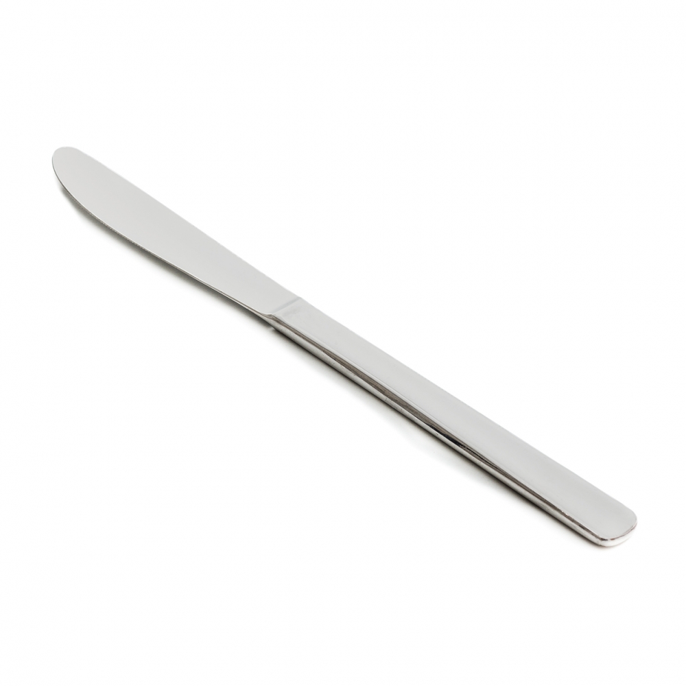 Imagen en la que se ve un cuchillo plateado en perspectiva diagonal