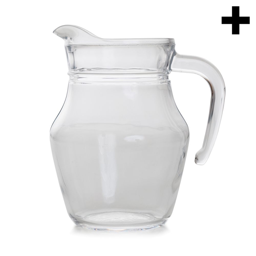 Imagen en la que se ve una jarra de cristal vacía