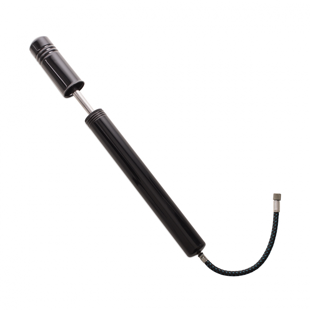 Imagen en la que se ve un inflador de ruedas de bicicleta