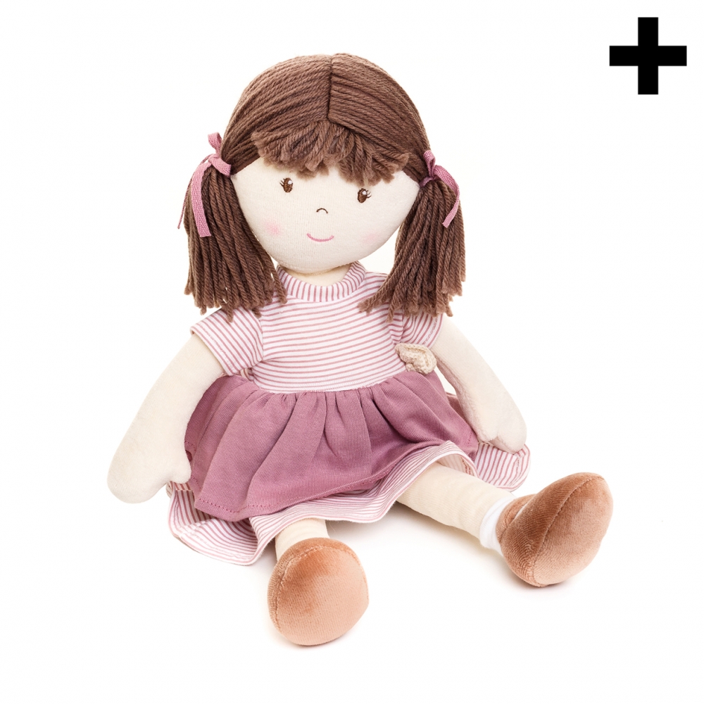 Imagen en la que se ve una muñeca de trapo