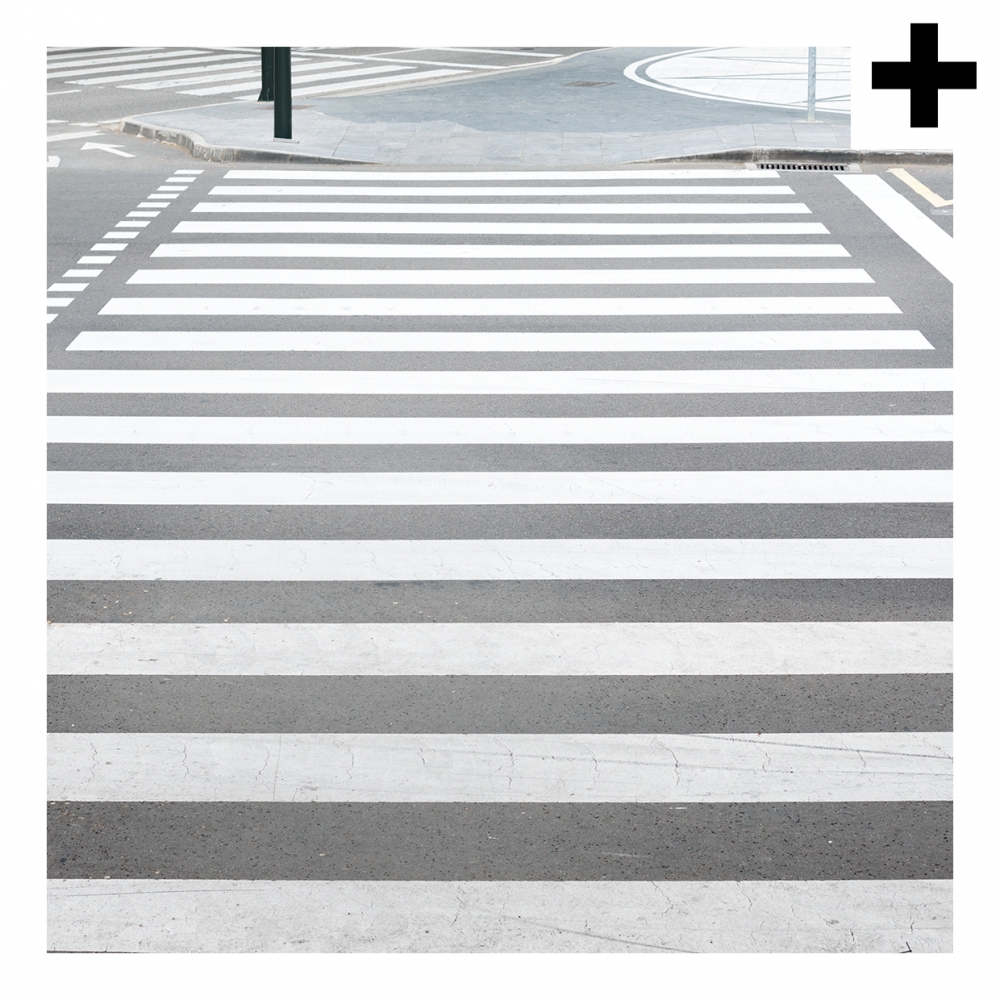 Imagen en la que se ve el plural del concepto paso de peatones