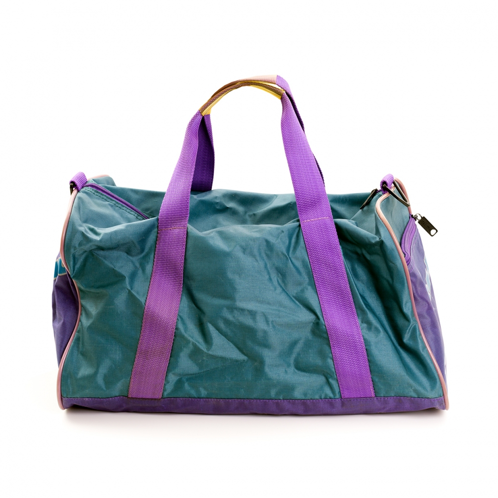 Imagen en la que se ve una bolsa de deporte