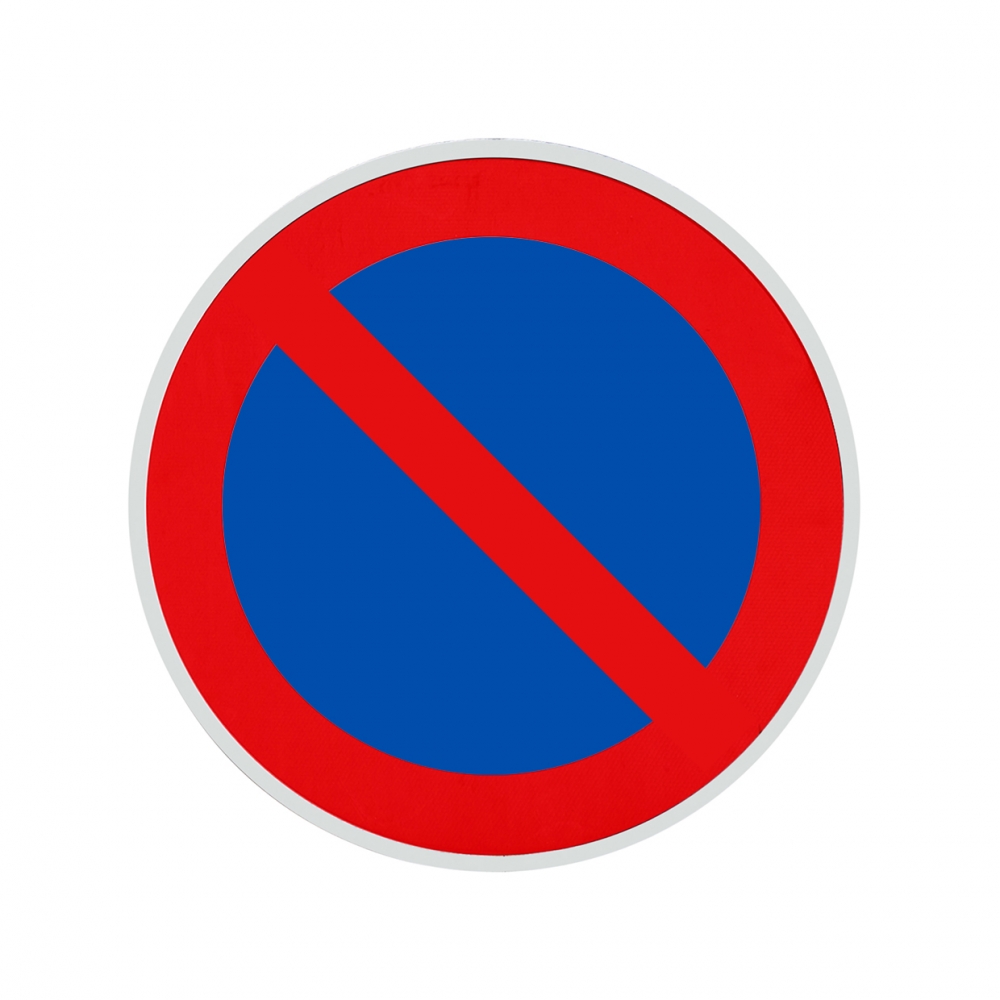 Imagen en la que se ve una señal de prohibido aparcar
