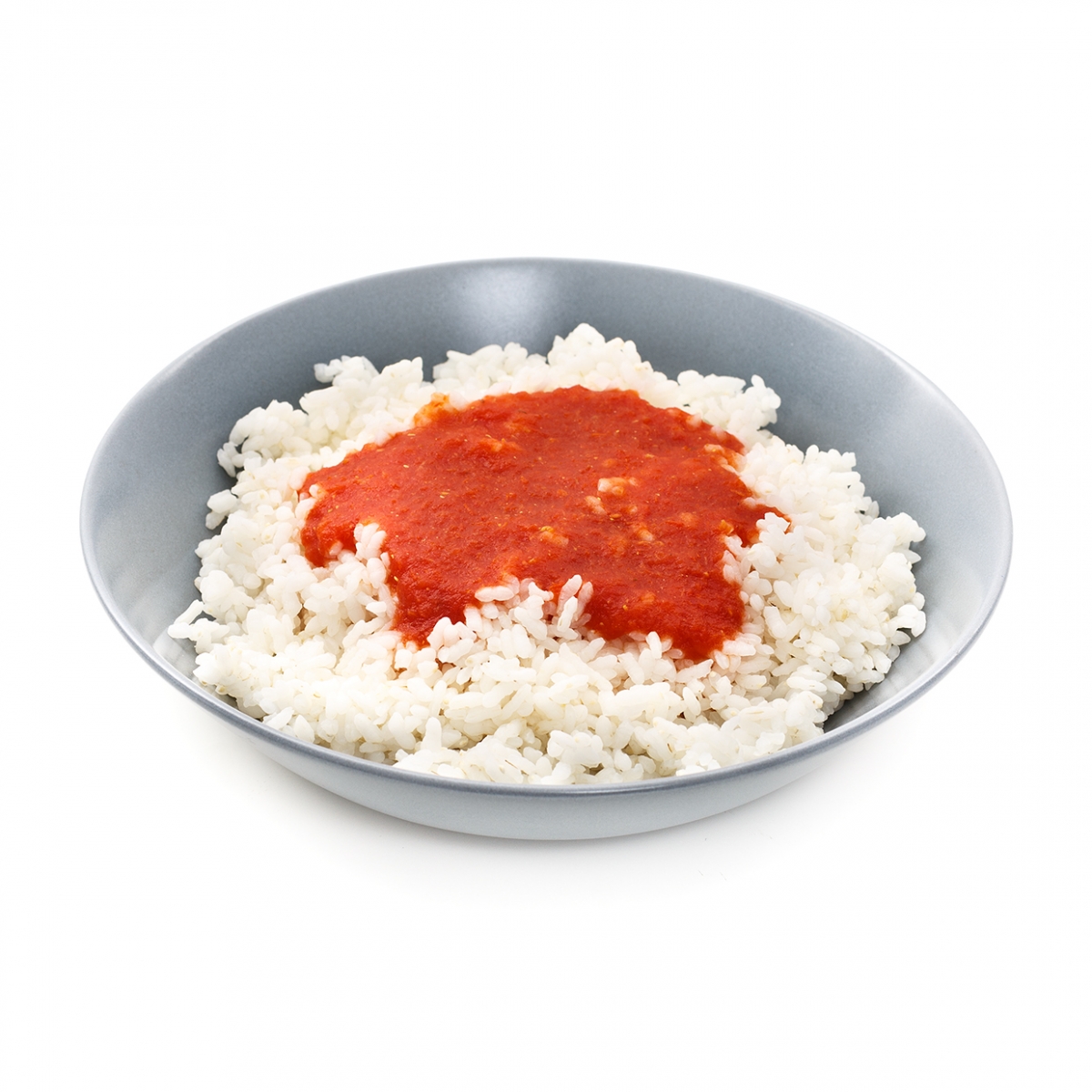 Imagen en la que se ve un plato de arroz con tomate