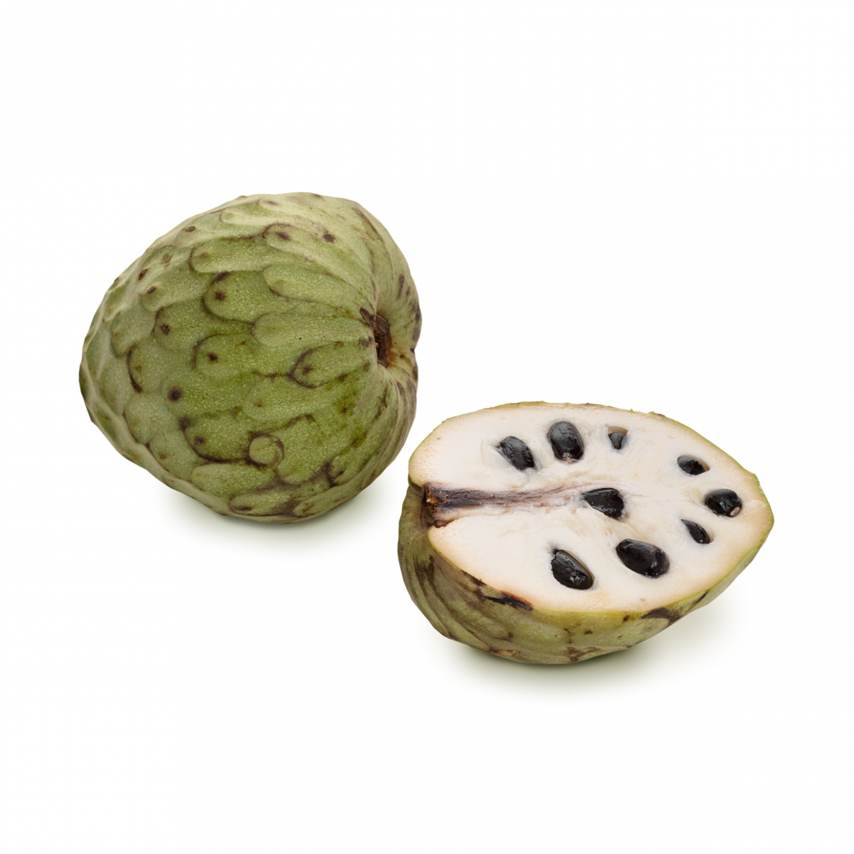 Imagen en la que se ve una chirimoya