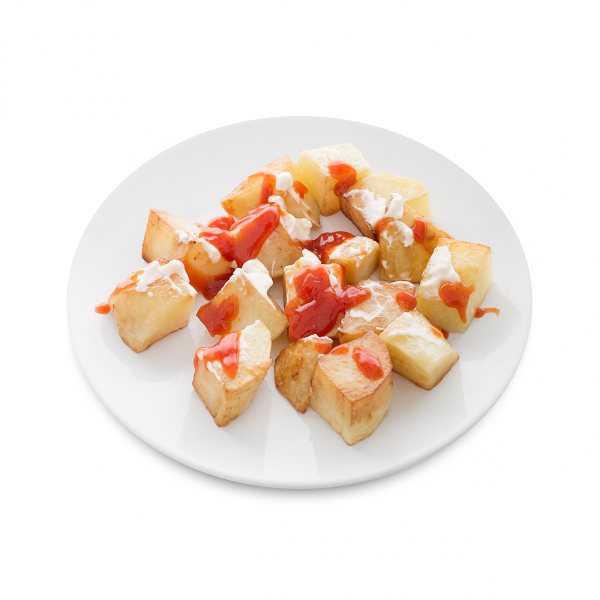 Imagen en la que se ve un plato de patatas bravas