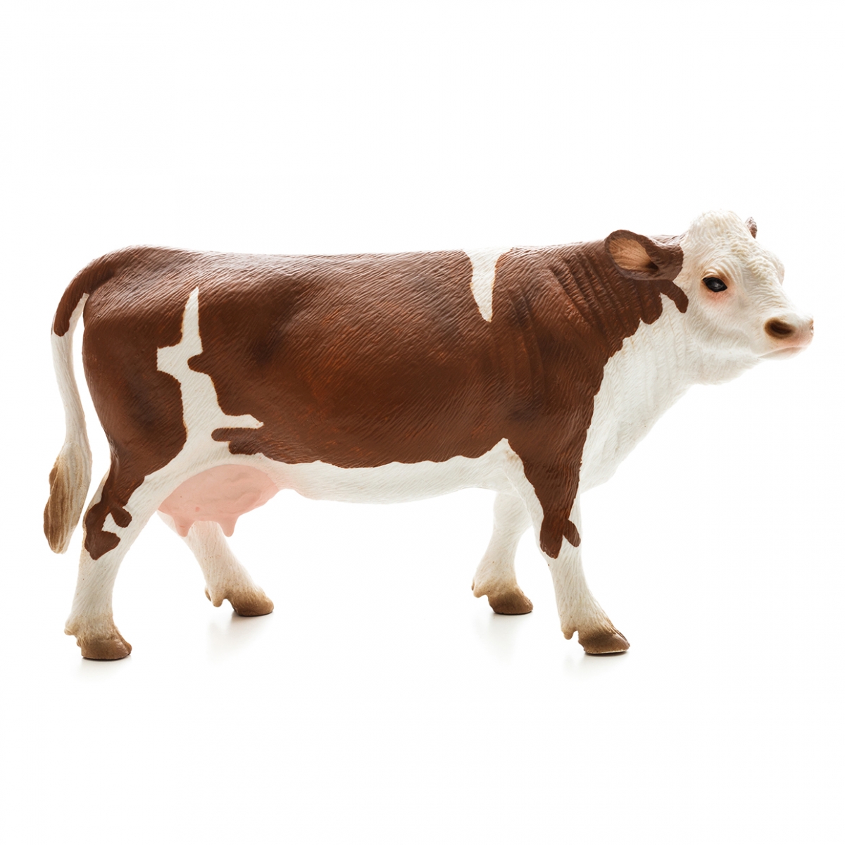 Imagen en la que se ve una vaca en perspectiva lateral