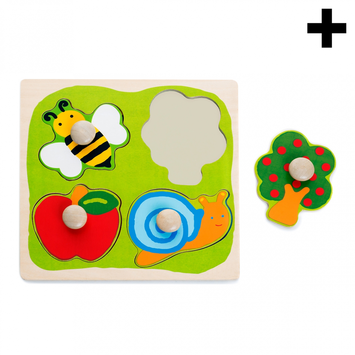 Imagen en la que se ve un juego de encajar piezas de madera