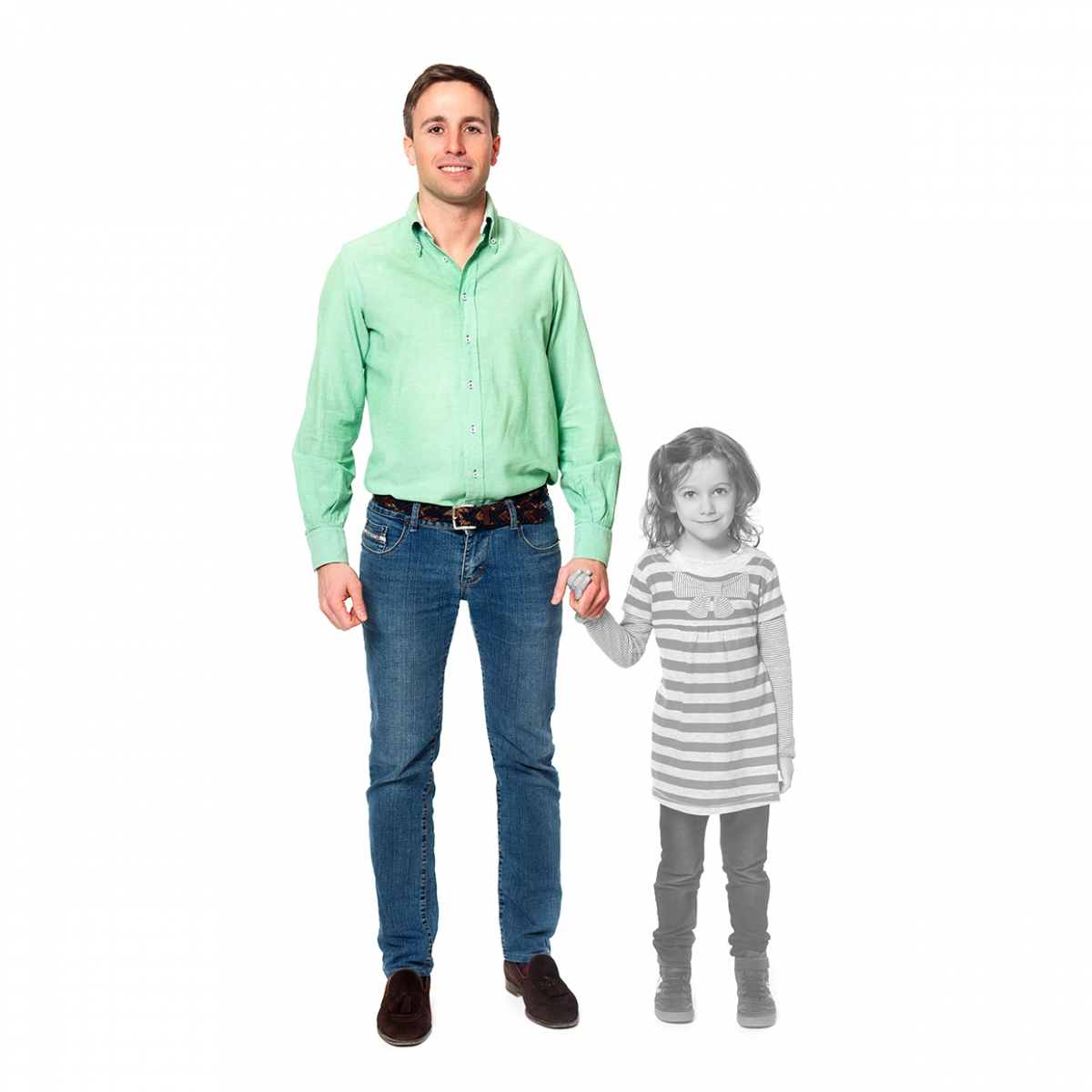 Imagen en la que se ve un padre de la mano de su hija