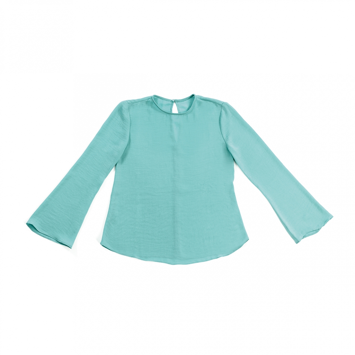 Imagen en la que se ve una blusa