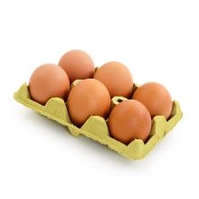 Imagen en la que se ve una huevera con 6 huevos