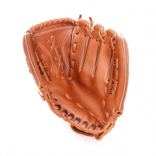 Imagen en la que se ve un guante de béisbol