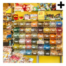 Imagen en la que se ve el plural del concepto tienda de caramelos