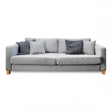 Imagen en la que se ve un sofá