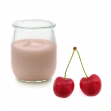 Imagen en la que se ve un yogur de cereza